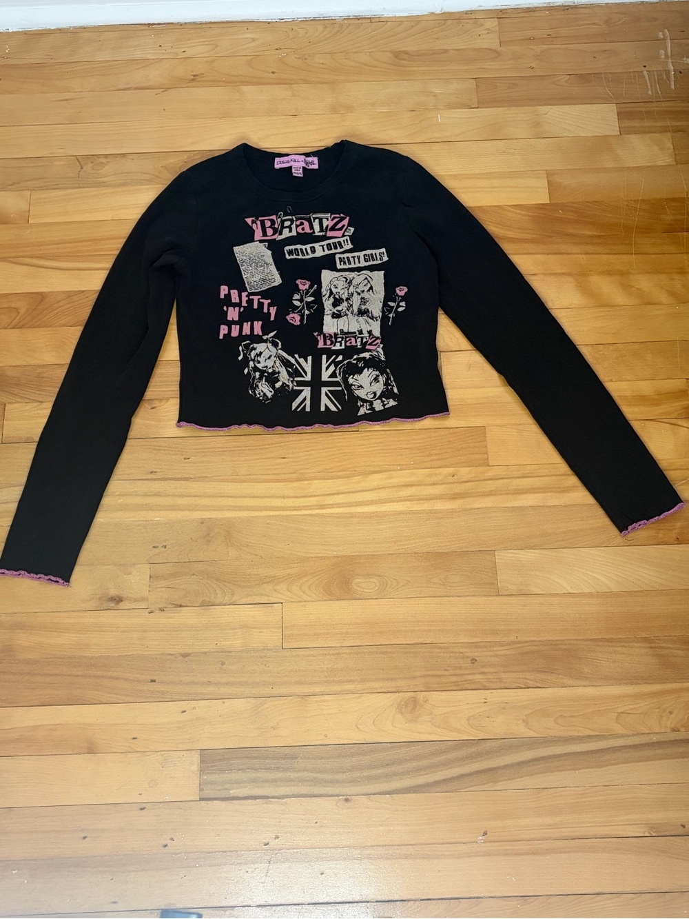 Bratz x Dollskill long sleeve cropped tee